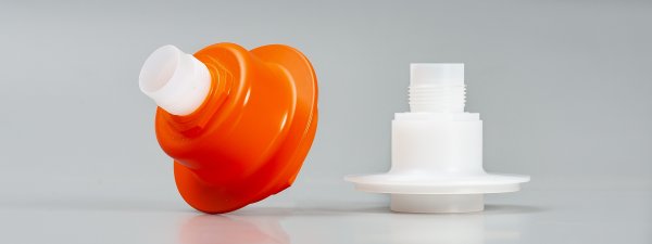Kunststoffteile zerspant und lackiert. Gedreht aus Polyamid.